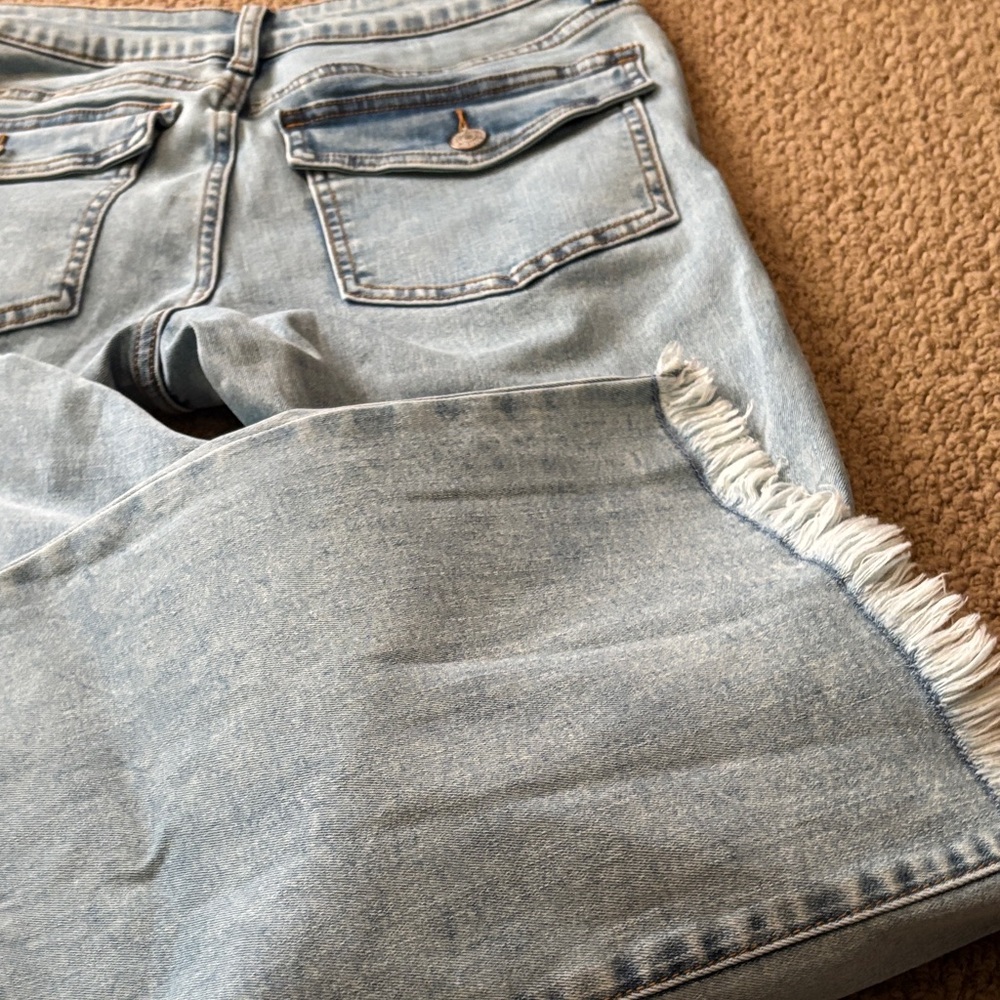 Flamingals Light Blue Frayed Hem Jeans - Picture 7 of 9